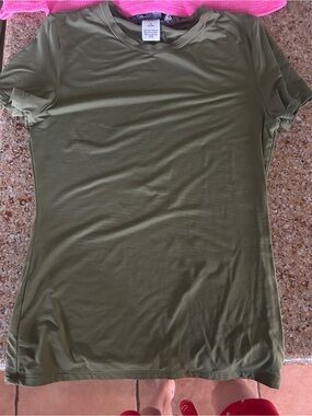 Victorias Secret Pink Women's Short Sleeve Crewneck Tee - Olive Green